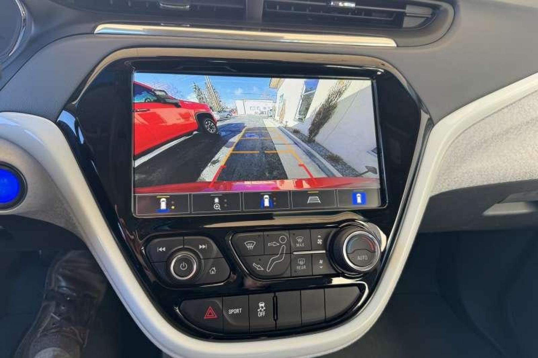 2020 Cajun Red /Dark Galvanized Gray Chevrolet Bolt Premier (1G1FZ6S06L4) with an 66 kWh engine, Automatic transmission, located at 2304 W. Main St., Boise, ID, 83702, (208) 342-7777, 43.622105, -116.218658 - Photo #4