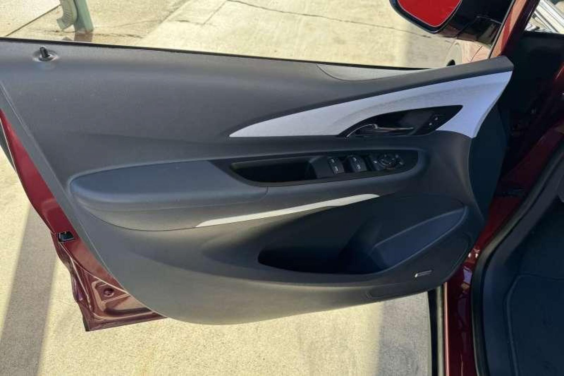 2020 Cajun Red /Dark Galvanized Gray Chevrolet Bolt Premier (1G1FZ6S06L4) with an 66 kWh engine, Automatic transmission, located at 2304 W. Main St., Boise, ID, 83702, (208) 342-7777, 43.622105, -116.218658 - Photo #5