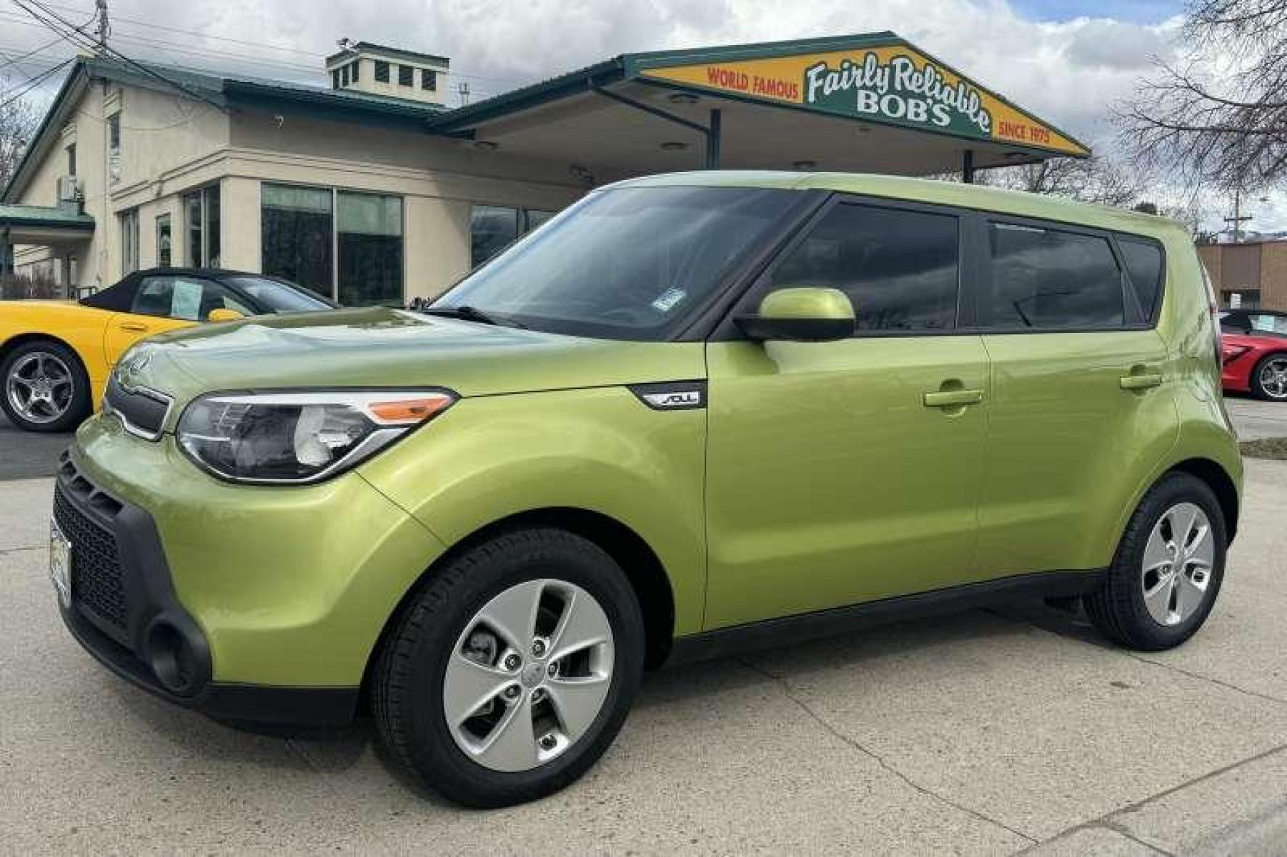 2015 Alien Green /Black Kia Soul (KNDJN2A23F7) with an 4 Cyl 1.6 Liter engine, Manual transmission, located at 2304 W. Main St., Boise, ID, 83702, (208) 342-7777, 43.622105, -116.218658 - Photo #0