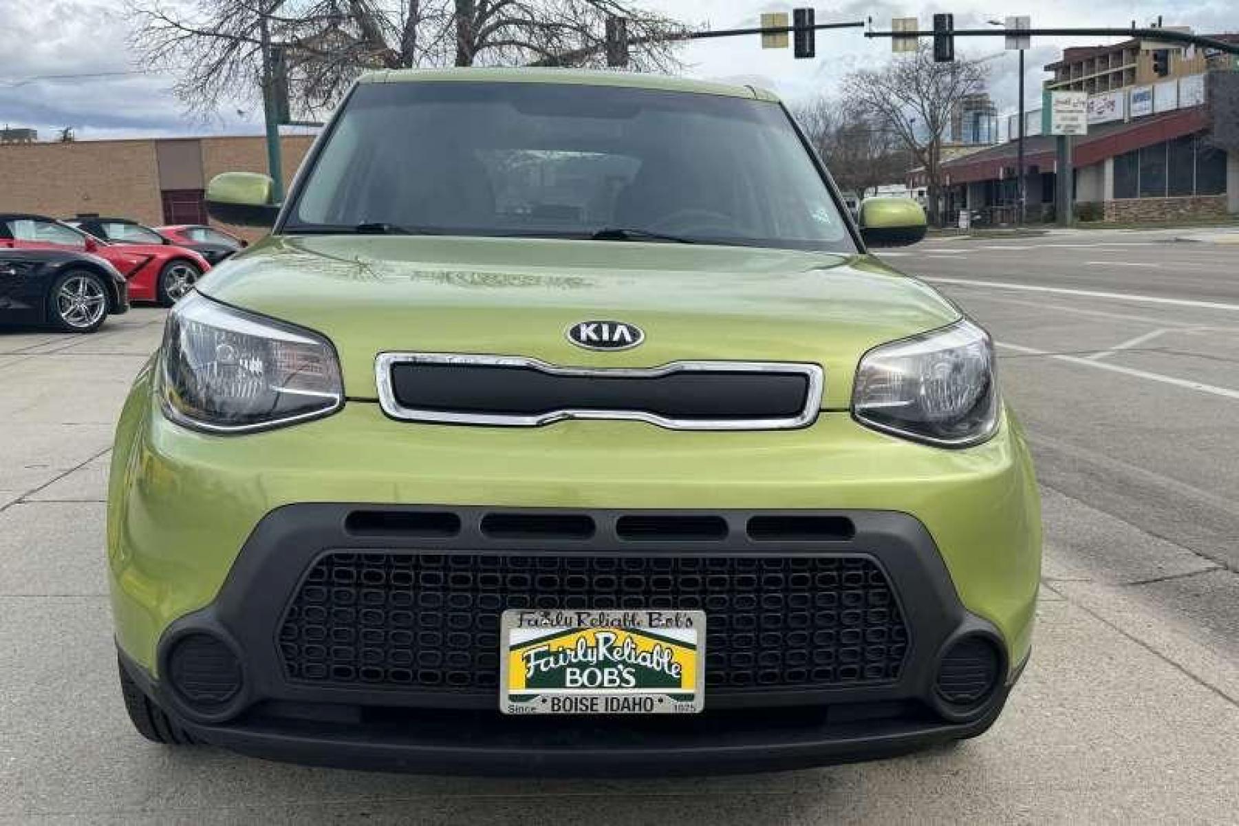 2015 Alien Green /Black Kia Soul (KNDJN2A23F7) with an 4 Cyl 1.6 Liter engine, Manual transmission, located at 2304 W. Main St., Boise, ID, 83702, (208) 342-7777, 43.622105, -116.218658 - Hard To Find Manual 6 Speed! New Tires Too! - Photo #3