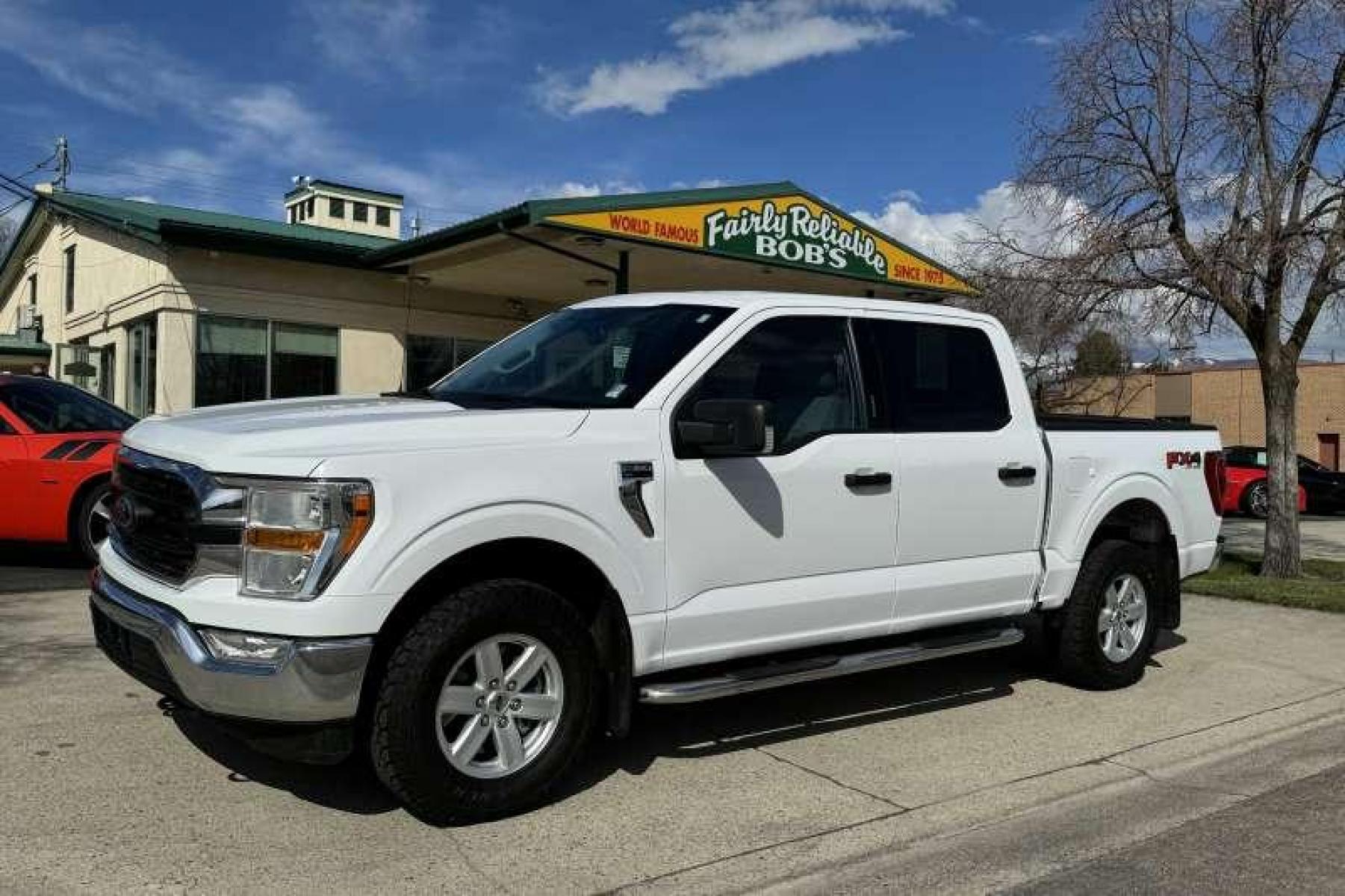 2021 Oxford White /Dark Slate Cloth Ford F-150 SuperCrew XLT (1FTFW1E57MF) with an V8 5.0 Liter engine, Automatic transmission, located at 2304 W. Main St., Boise, ID, 83702, (208) 342-7777, 43.622105, -116.218658 - SuperCrew F-150! Nicely Optioned! Ready To Go! - Photo #0