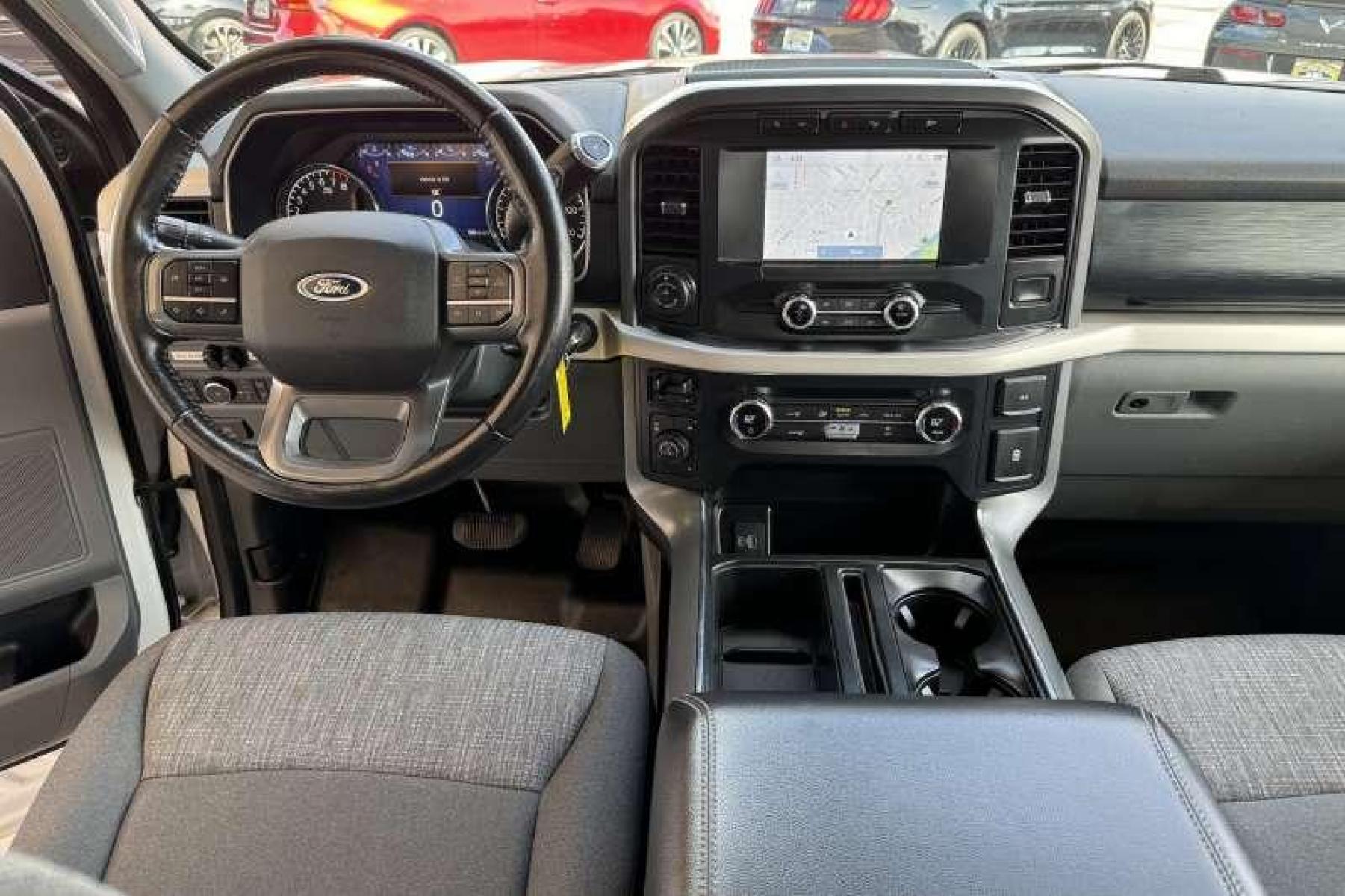 2021 Oxford White /Dark Slate Cloth Ford F-150 SuperCrew XLT (1FTFW1E57MF) with an V8 5.0 Liter engine, Automatic transmission, located at 2304 W. Main St., Boise, ID, 83702, (208) 342-7777, 43.622105, -116.218658 - SuperCrew F-150! Nicely Optioned! Ready To Go! - Photo #10
