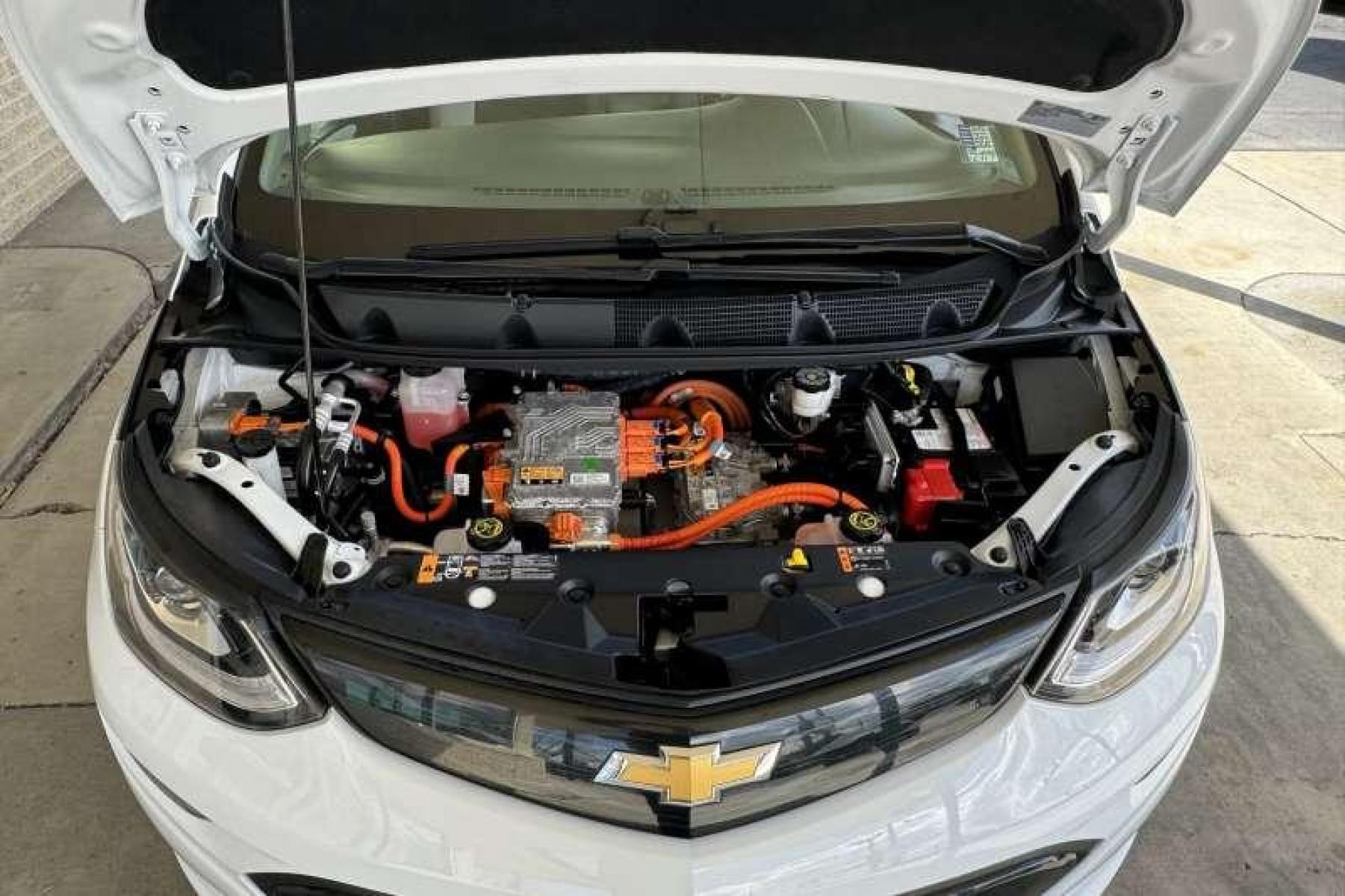 2017 Summit White /Dark Galvanized/Sky Cool Gray Chevrolet Bolt LT (1G1FW6S01H4) with an 60 kWh engine, Automatic transmission, located at 2304 W. Main St., Boise, ID, 83702, (208) 342-7777, 43.622105, -116.218658 - Car Qualifies For The EV Tax Credit! Main Drive Battery Warranty Until August 17, 2031 or 132201 Miles! New Tires Too! - Photo #10