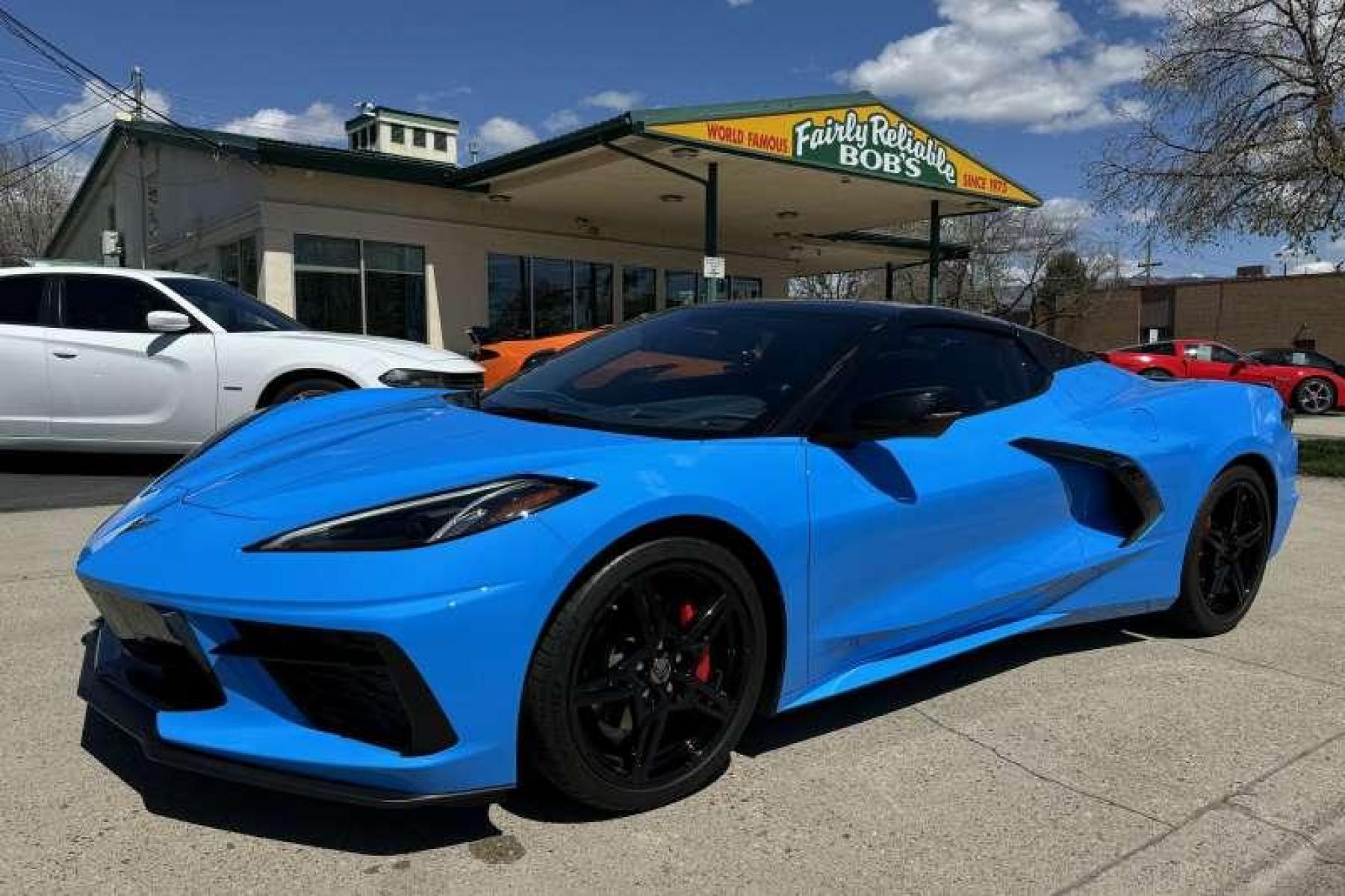 2022 Rapid Blue /Tension/Twilight Blue Chevrolet Corvette Stingray Convertible 3LT (1G1YC3D44N5) with an V8 5.5 Liter engine, Automatic transmission, located at 2304 W. Main St., Boise, ID, 83702, (208) 342-7777, 43.622105, -116.218658 - Rapid Blue Convertible! Remaining Factory Warranty! Only 1,800 Miles! Super Cool! - Photo #14